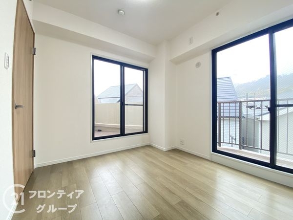 ロイヤルシャトー交野　中古マンション