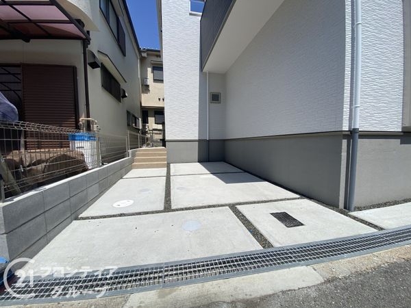 枚方市招提南町１丁目　新築一戸建て