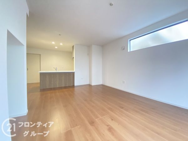 枚方市招提南町１丁目　新築一戸建て