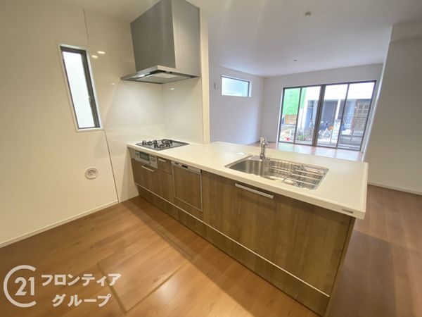 枚方市招提南町１丁目　新築一戸建て