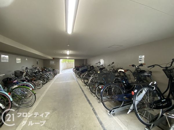 オークヒルズ香里六番館　中古マンション