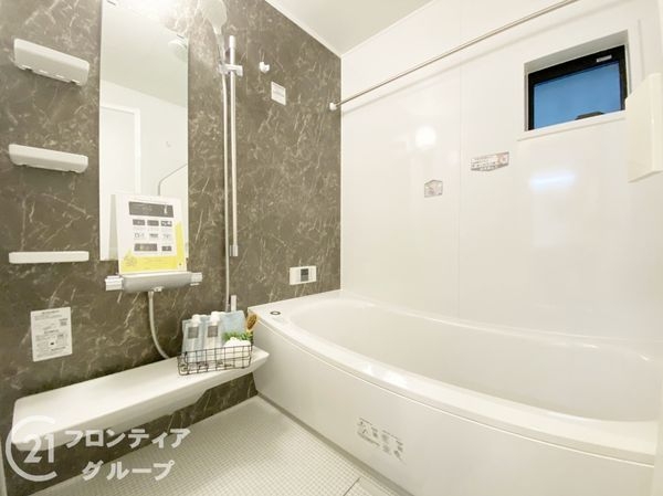 寝屋川市平池町　新築一戸建て