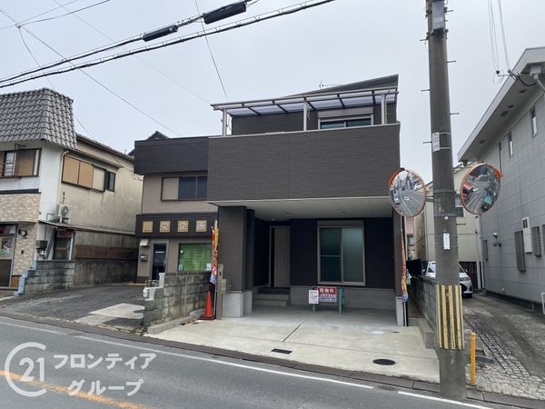 寝屋川市末広町　中古一戸建て