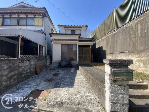 枚方市宗谷１丁目　中古一戸建て