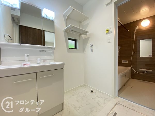 枚方市藤阪元町２丁目　新築一戸建て