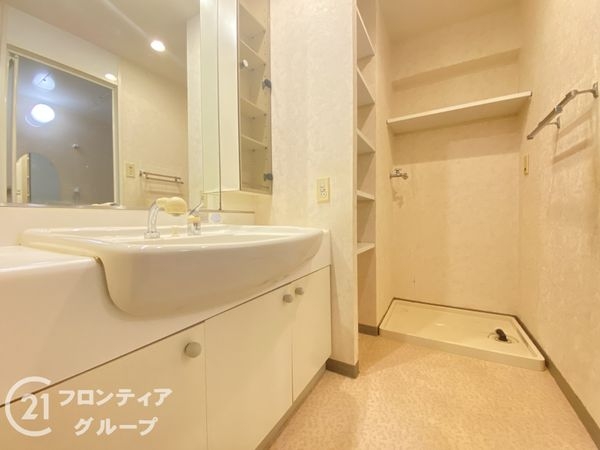 オークヒルズ香里四番館　中古マンション