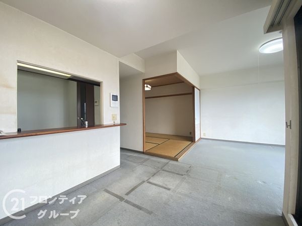 オークヒルズ香里四番館　中古マンション