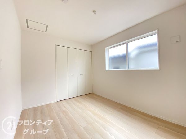 枚方市招提中町１丁目　新築一戸建て　第４　２号棟