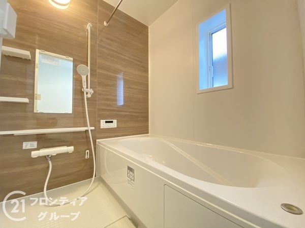 枚方市招提中町１丁目　新築一戸建て　第４　２号棟