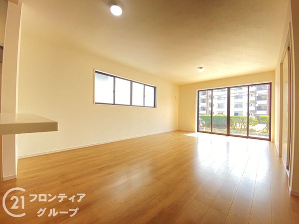 枚方市香里ケ丘７丁目　新築一戸建て　１期　２号棟