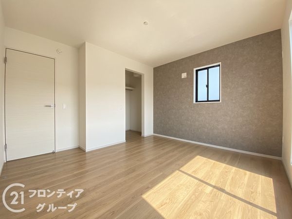 枚方市香里ケ丘７丁目　新築一戸建て　１期　２号棟