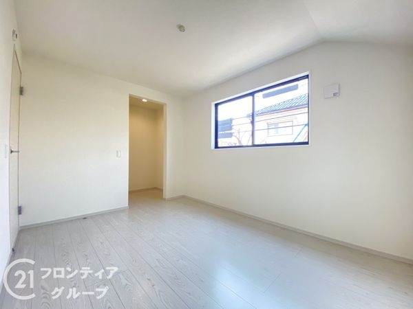 枚方市香里ケ丘７丁目　新築一戸建て　１期　１号棟