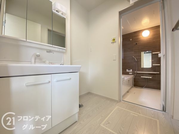 枚方市香里ケ丘７丁目　新築一戸建て　１期　１号棟