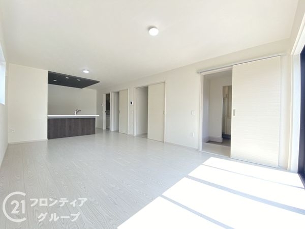 枚方市香里ケ丘７丁目　新築一戸建て　１期　１号棟