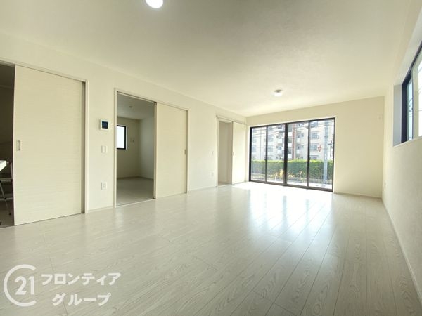 枚方市香里ケ丘７丁目　新築一戸建て　１期　１号棟