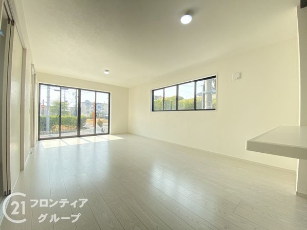 枚方市香里ケ丘７丁目　新築一戸建て　１期　１号棟