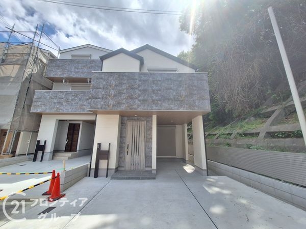 枚方市岡山手町　新築一戸建て　６号地