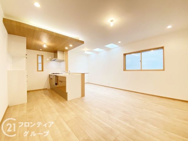 枚方市香里園桜木町　新築一戸建て