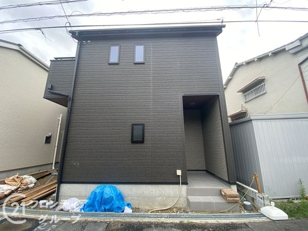 寝屋川市高柳７丁目　新築一戸建て　７期　１号棟