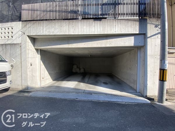 寝屋川市成田南町　中古一戸建て