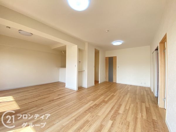 オークヒルズ香里６番館　中古マンション