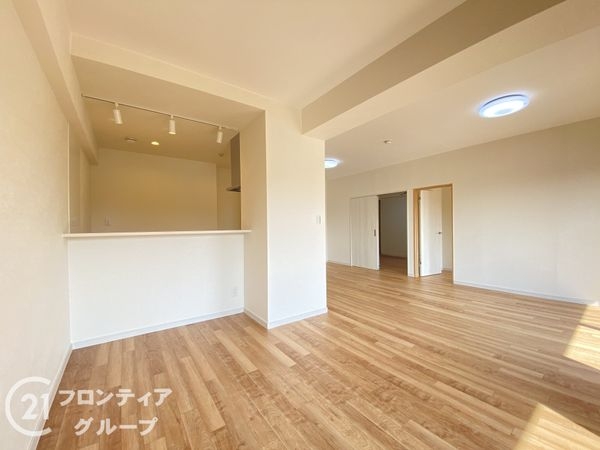 オークヒルズ香里６番館　中古マンション