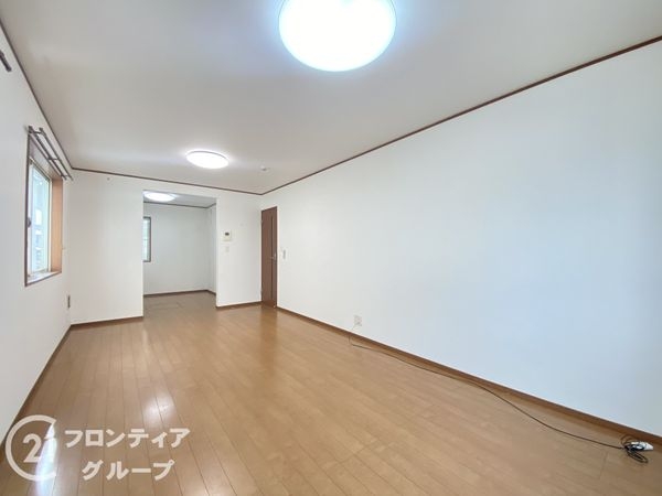 寝屋川市堀溝２丁目の中古一戸建て