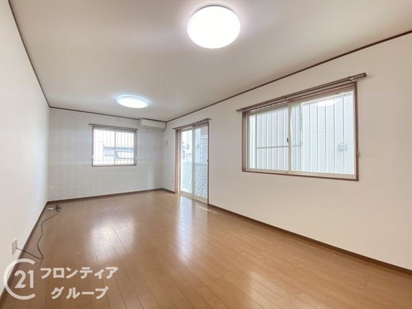 寝屋川市堀溝２丁目の中古一戸建て