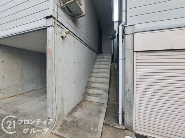 枚方市小倉町　中古一戸建て