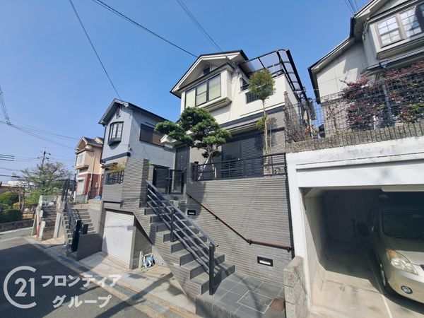 枚方市東香里３丁目　中古一戸建て