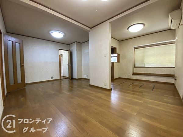 枚方市東香里３丁目　中古一戸建て
