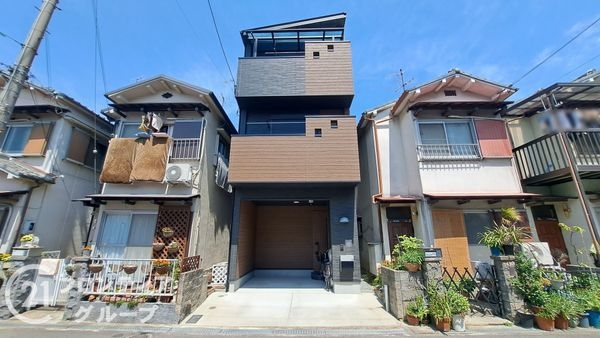 寝屋川市大成町　中古一戸建て