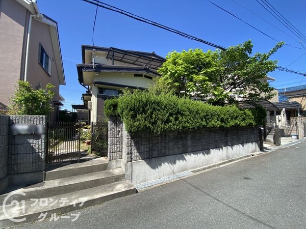 枚方市小倉町　中古一戸建て