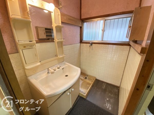 寝屋川市池田本町の中古一戸建て