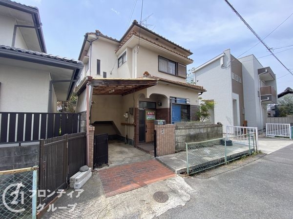 寝屋川市池田本町　中古一戸建て