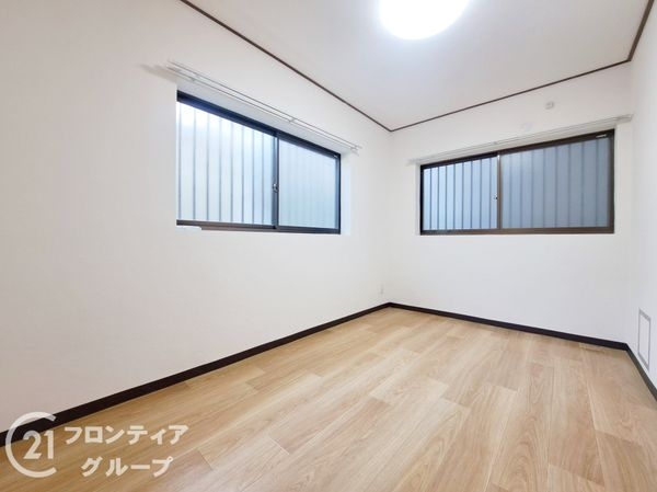 枚方市出屋敷元町２丁目の中古一戸建て