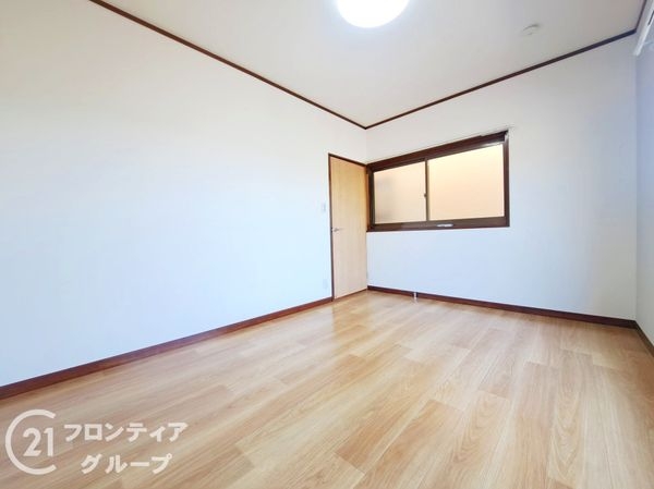 枚方市出屋敷元町２丁目の中古一戸建て