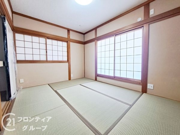 枚方市出屋敷元町２丁目の中古一戸建て