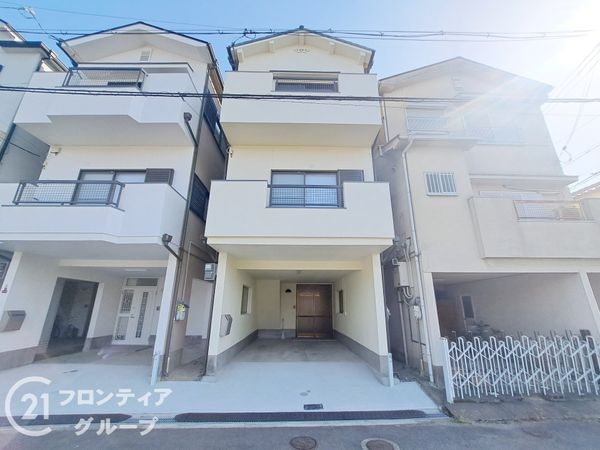 枚方市出屋敷元町２丁目　中古一戸建て
