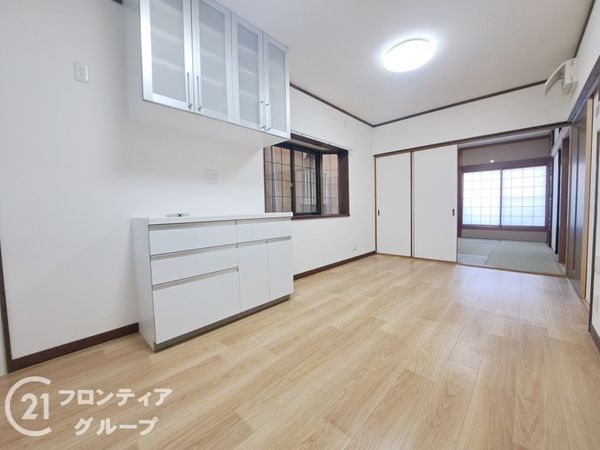 枚方市出屋敷元町２丁目の中古一戸建て