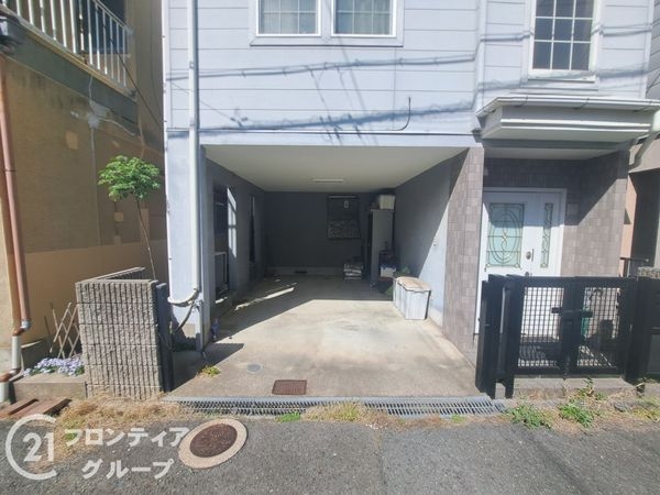 枚方市渚西１丁目　中古一戸建て
