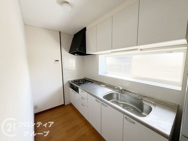 寝屋川市寝屋1丁目　中古一戸建て