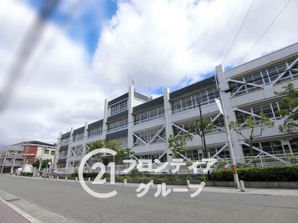 寝屋川市平池町の土地(寝屋川市立第一中学校)
