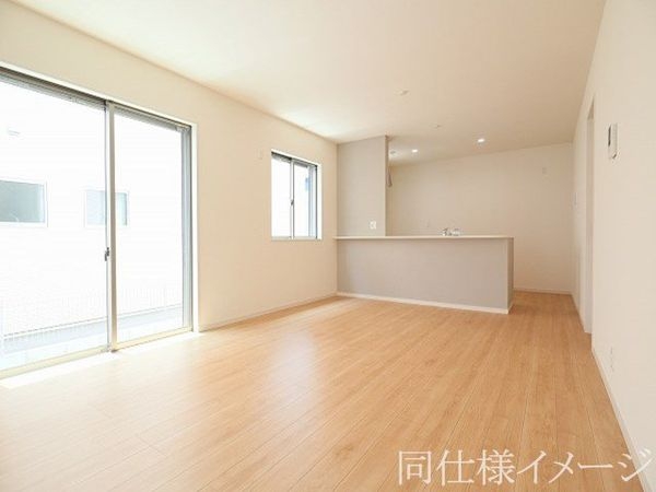 寝屋川市仁和寺町　新築一戸建て　３期　５号棟