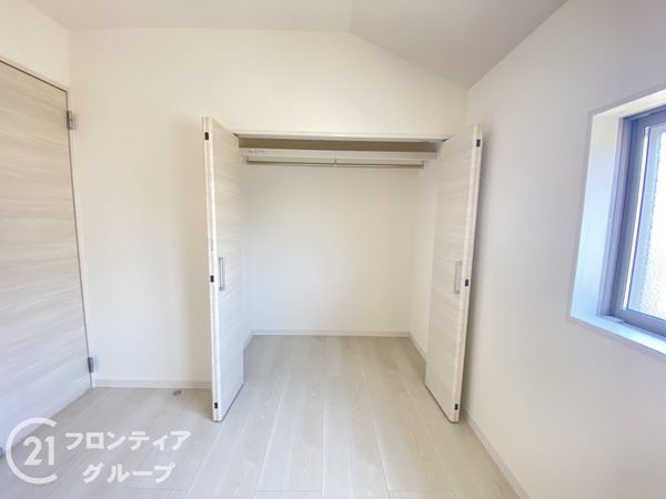 寝屋川市仁和寺町　新築一戸建て　３期　1号棟