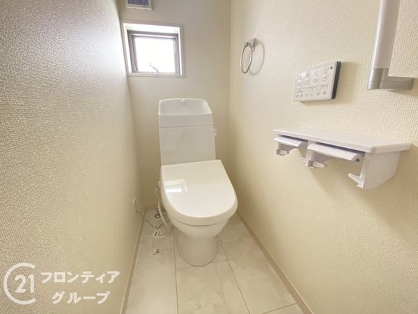 寝屋川市仁和寺町　新築一戸建て　３期　1号棟