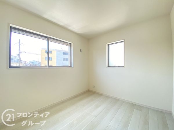 寝屋川市仁和寺町　新築一戸建て　３期　1号棟
