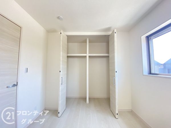 寝屋川市仁和寺町　新築一戸建て　３期　1号棟