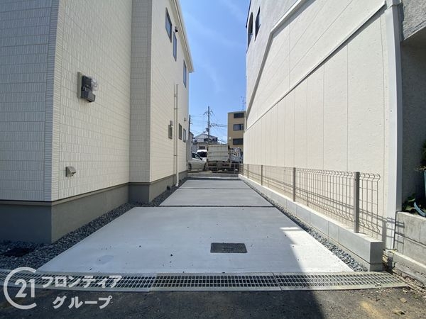 寝屋川市仁和寺町　新築一戸建て　３期　1号棟