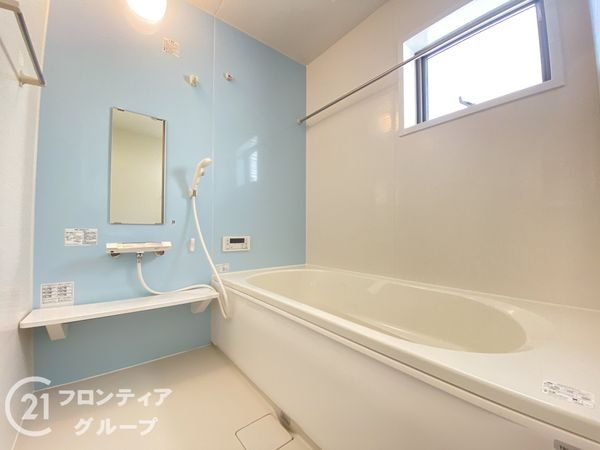 寝屋川市仁和寺町　新築一戸建て　３期　1号棟